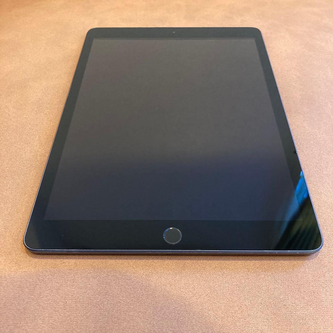 3385【早い者勝ち】電池新品☆iPad7 第7世代 32GB WIFIモデル☆