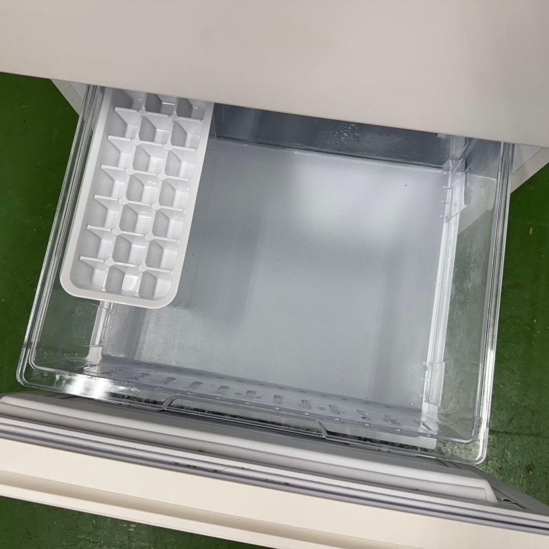 152パナソニック冷蔵庫　156L 100L強　小型　一人暮らし　ホワイトカラー