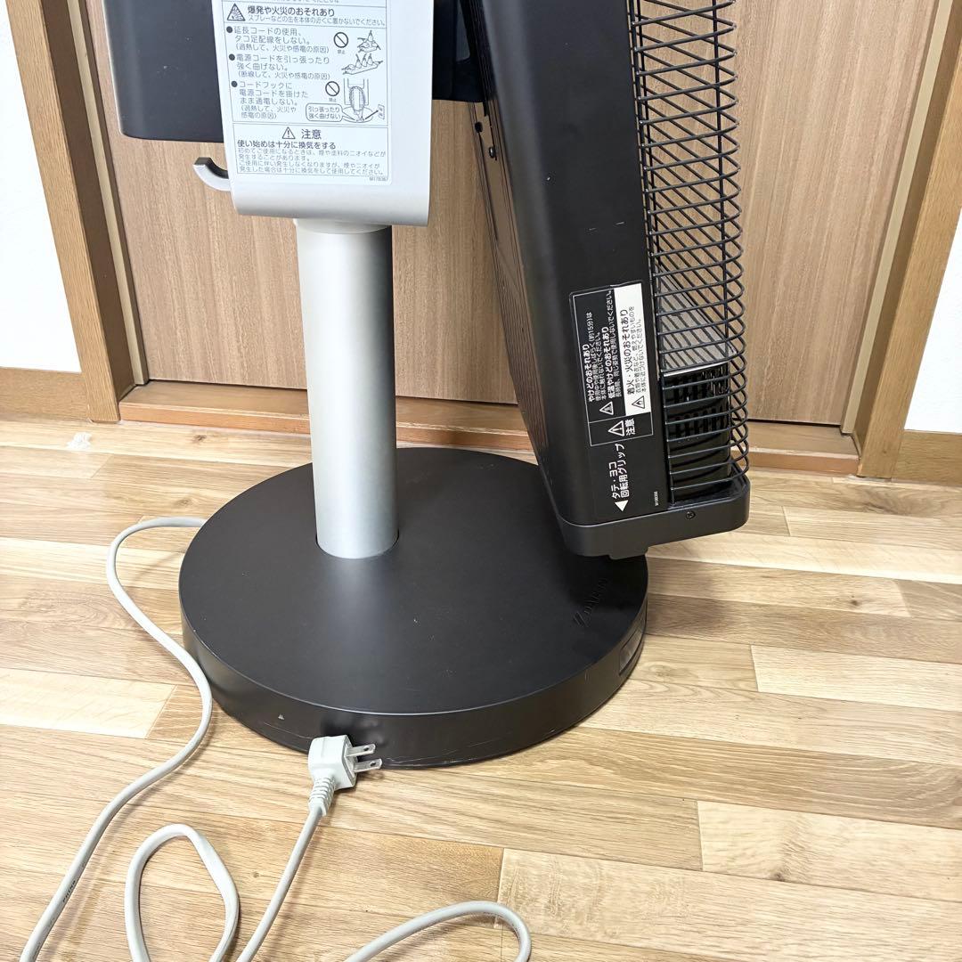 美品　DAIKIN ダイキンセラムヒート　ERFT11YS-T