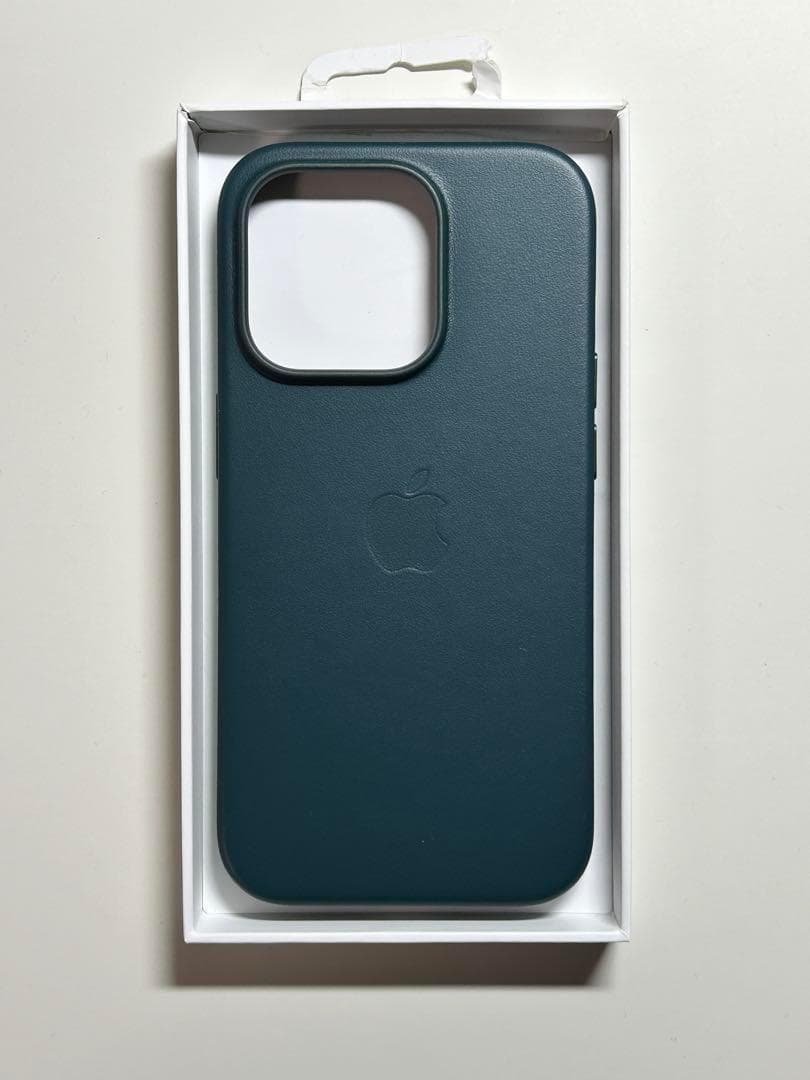 【新品】純正 iPhone 14 Pro レザーケース・フォレストグリーン①