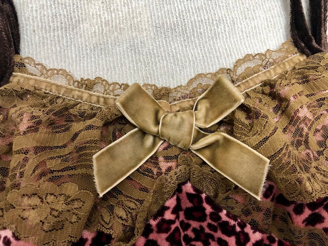 リズリサTRALALAピンク豹柄キャミソール　厚手　d.i.a系　リボン