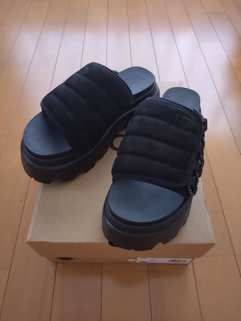 UGG W Callie サンダル スライド 1152697