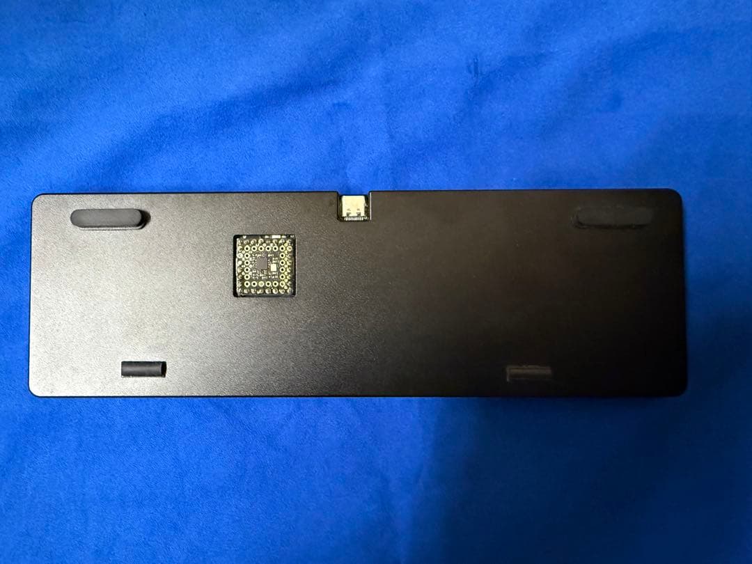 ロウスタッガード配列キーボードKaineko42R