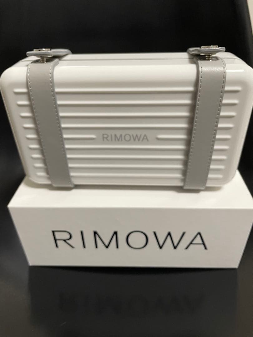 RIMOWA クロスボディバッグ（ポリカーボネート）