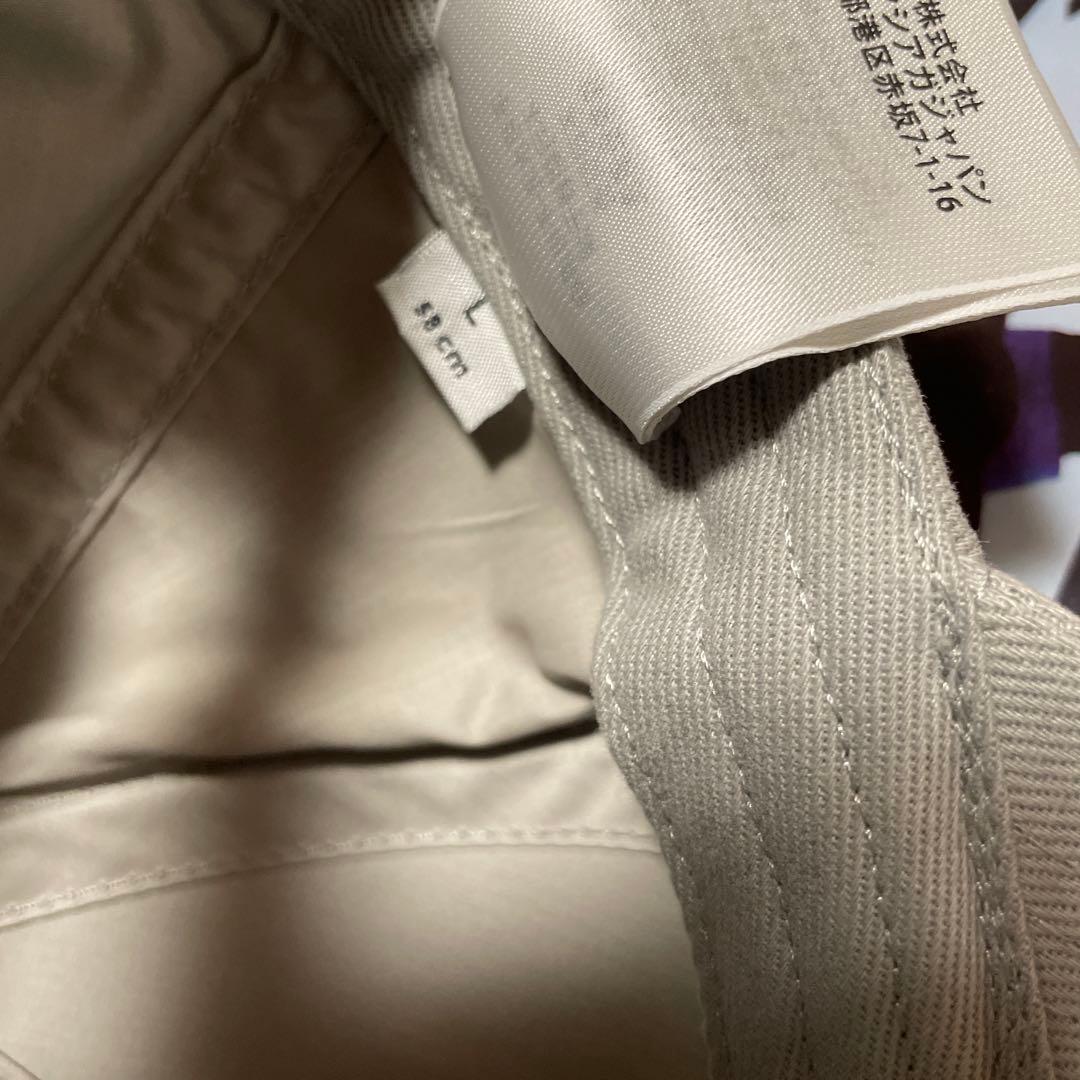 BALENCIAGA ベースボールキャップ ベージュ