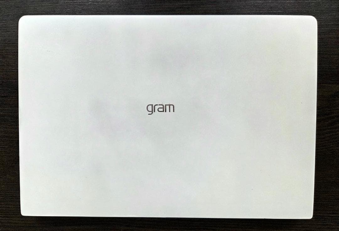 LG gram 13インチ / 256GB / Win11 / office2