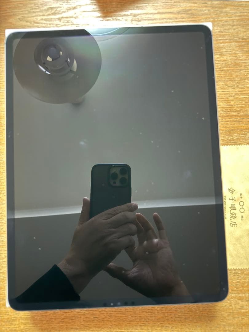 【ほぼ未使用】iPad Pro 12.9 第5世代 512GBセルラー ペン付