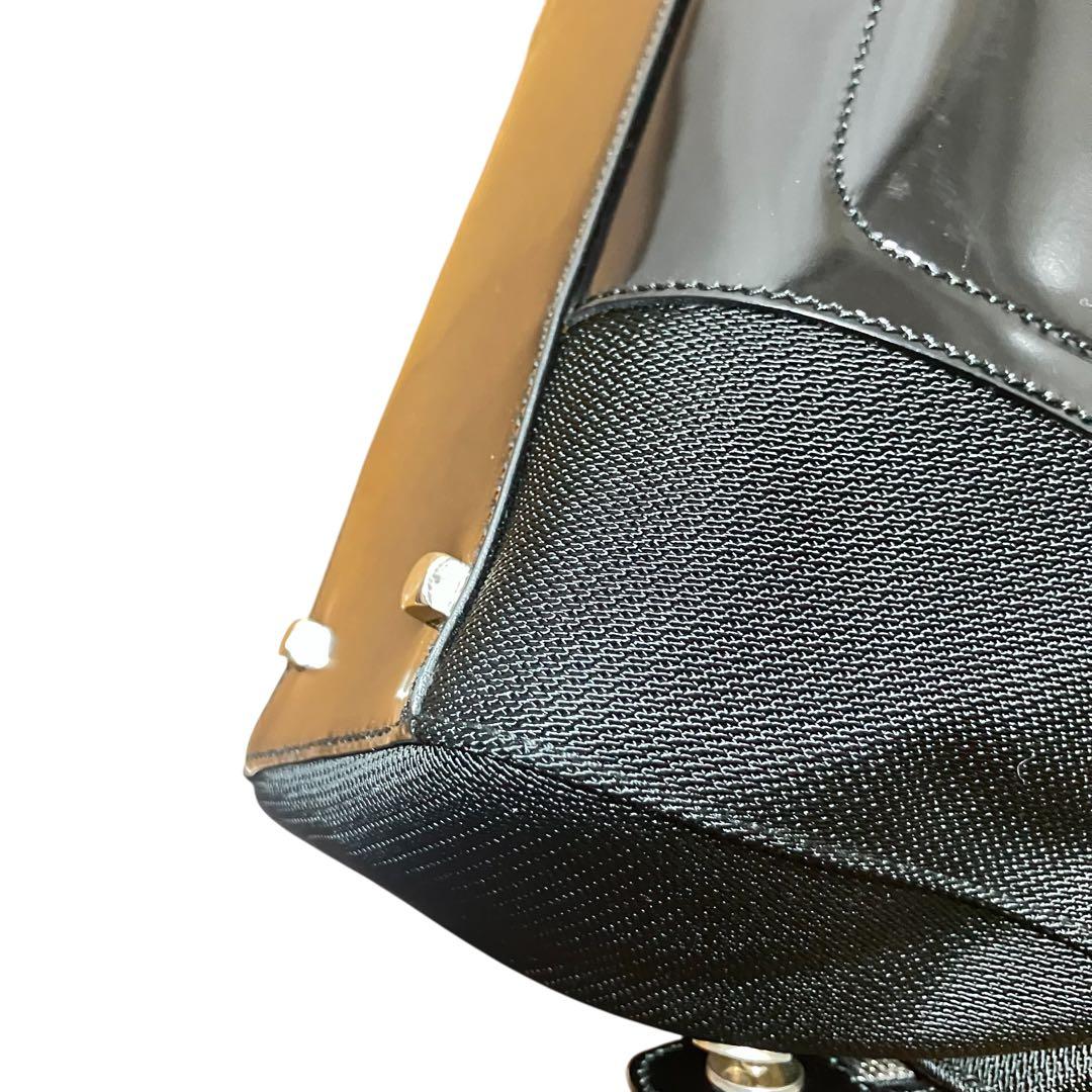 Salvatore Ferragamo【サルバトーレフェラガモ】ハンドバッグ