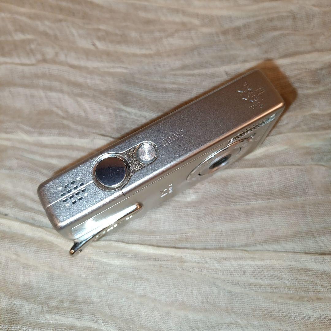 Canon IXY DIGITAL L1 プラチナシルバー/超小型に技術を凝縮