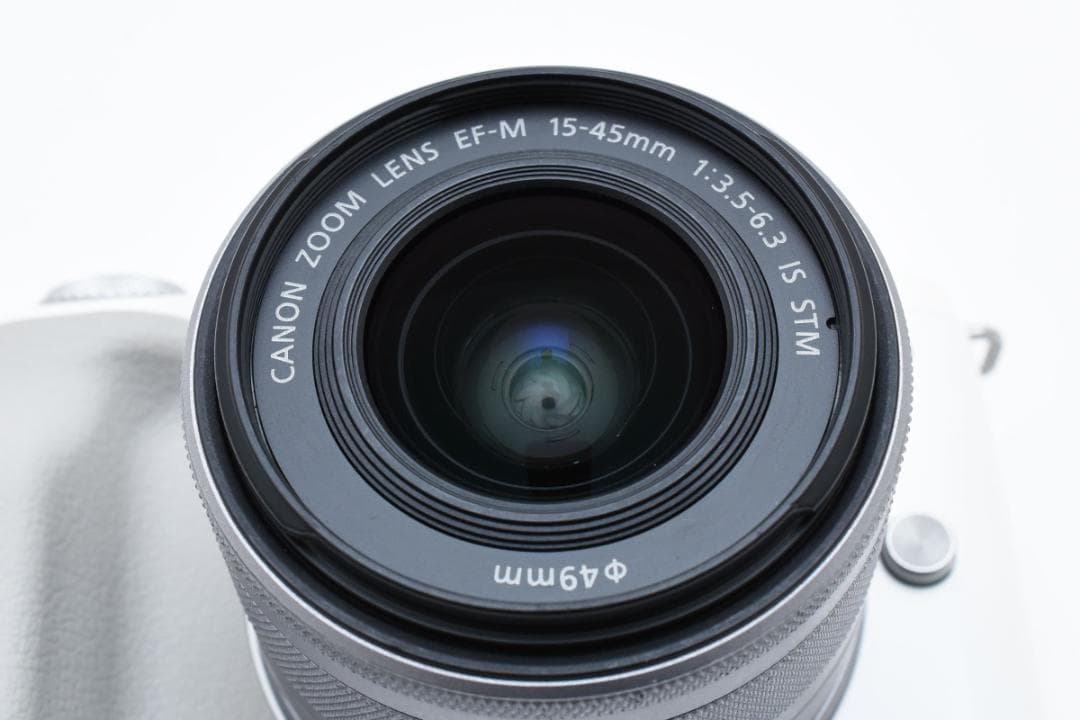 ■ショット数2000回以下■美品■キャノン Kiss M