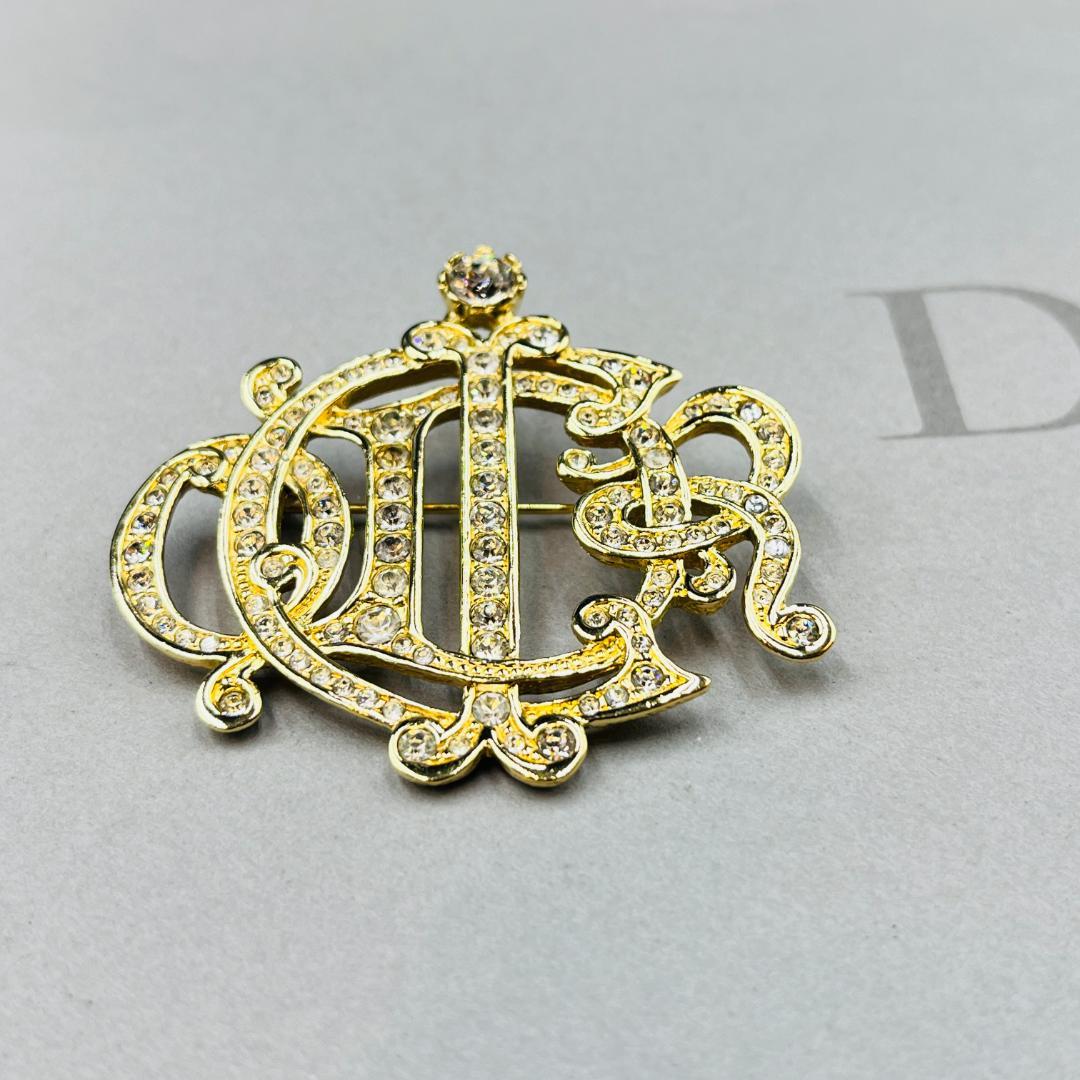 Dior ディオール 旧ロゴ エンブレム ラインストーン ブローチ ゴールド