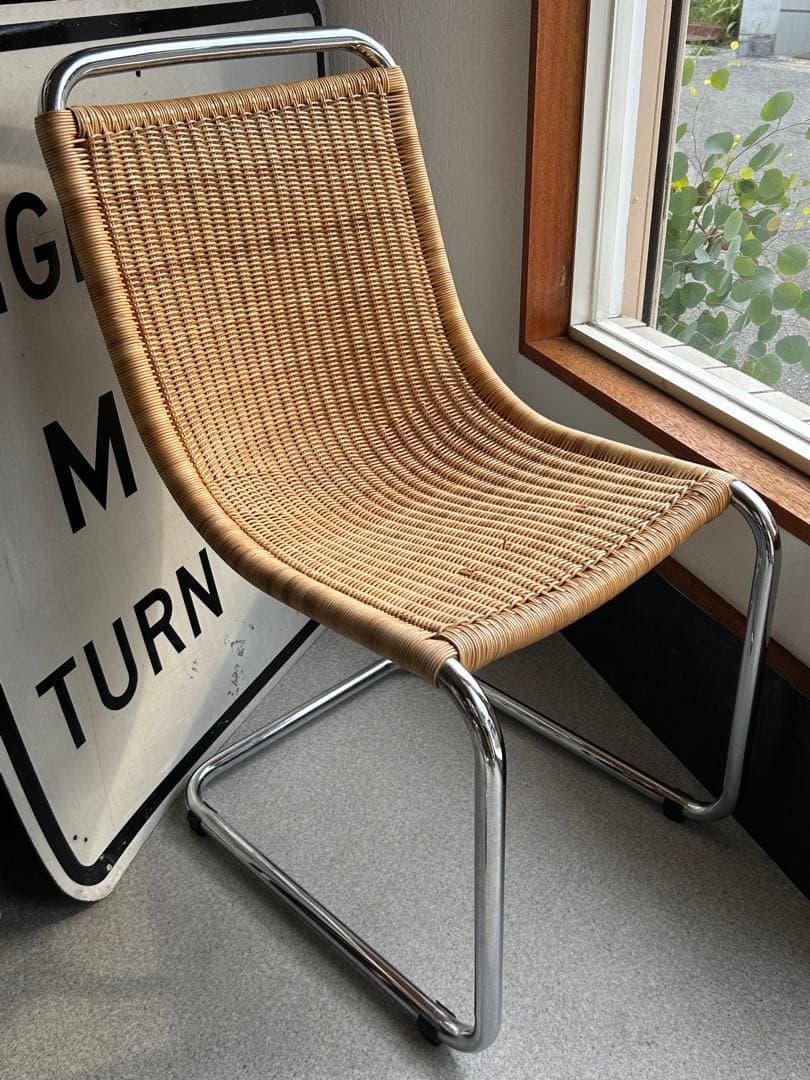 ヴィンテージ　カンチレバーチェア　籐　ラタン　スチール　椅子