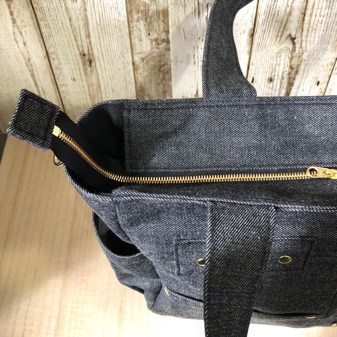 ダル　デニムトートバッグ　ブラック　ゴールド　A4サイズ　両開きファスナー