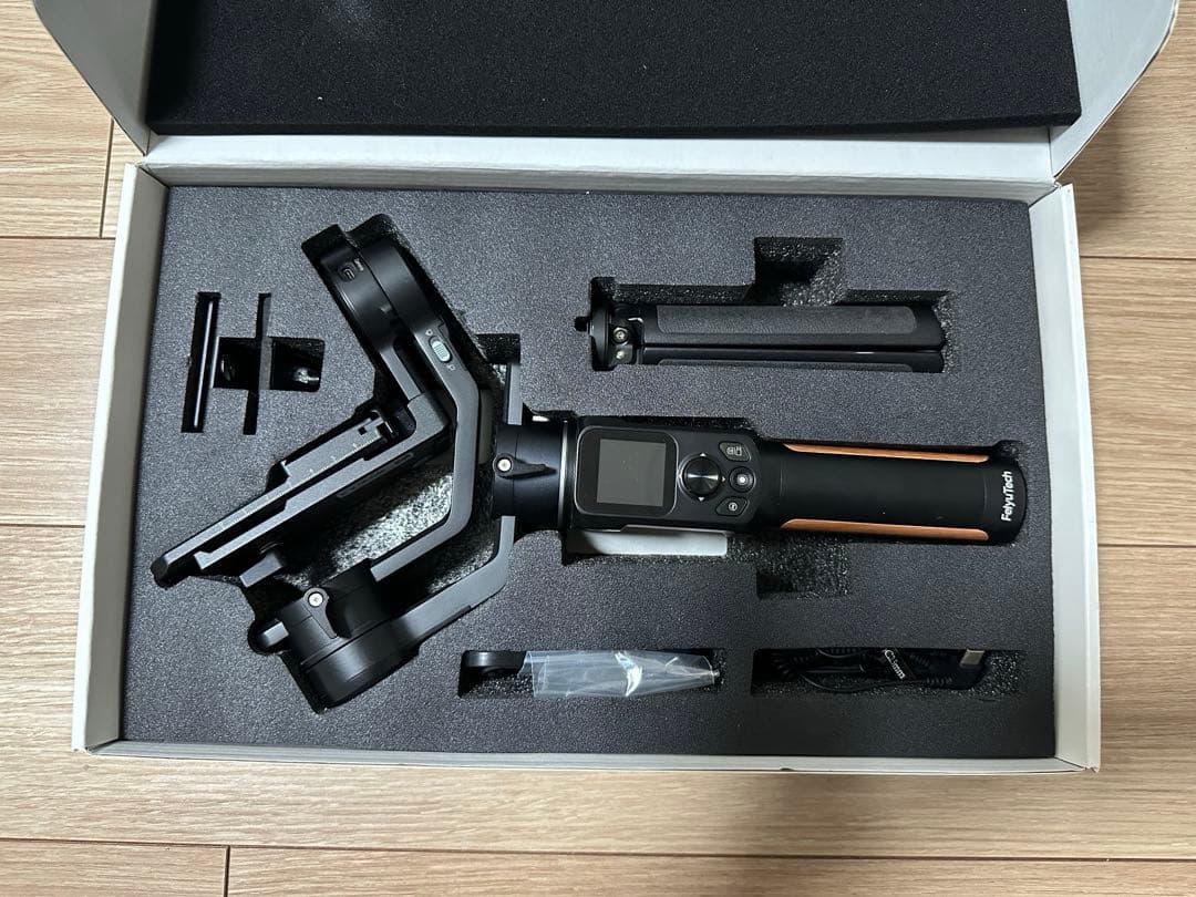 FeiyuTech AK2000C ジンバルスタビライザー