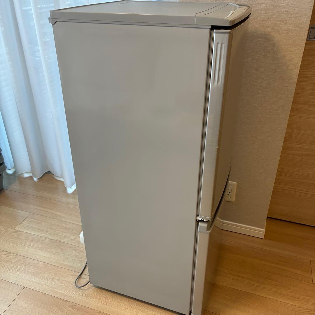 ★送料込 SHARP 冷蔵庫 137L シルバー SJ-D14D-S