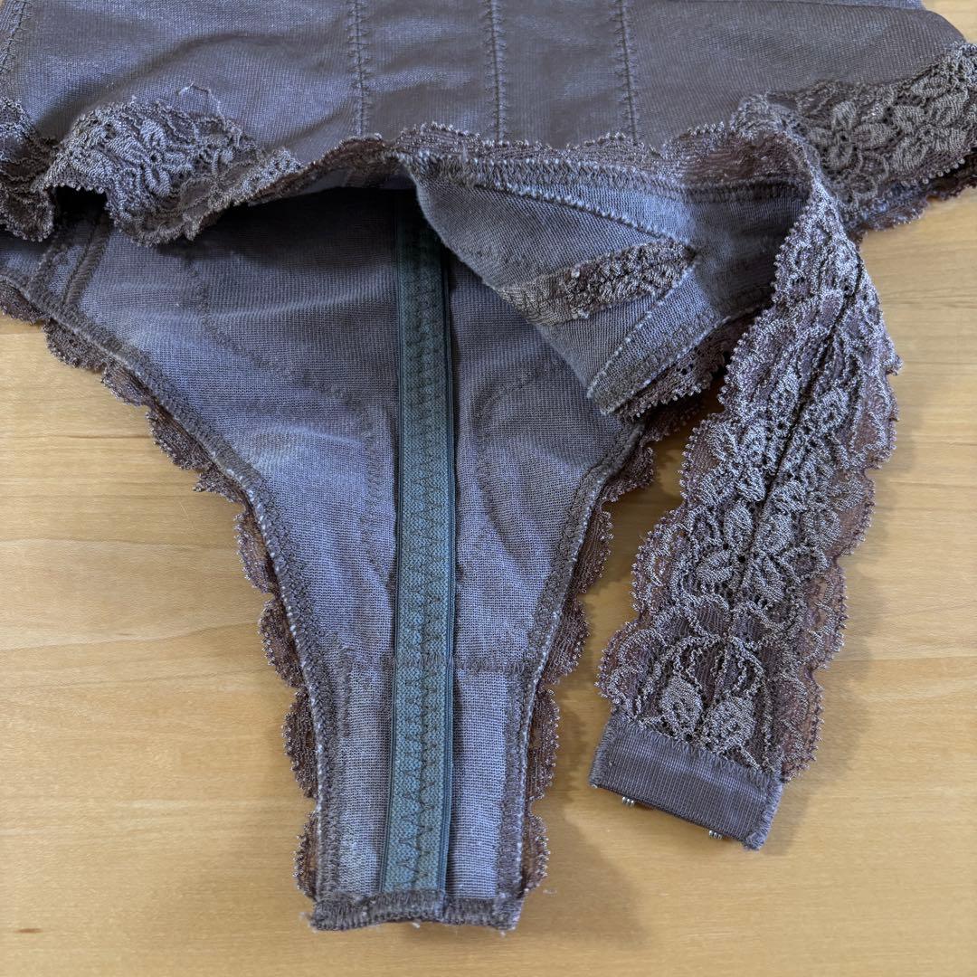 シャルレ　ボディスーツ　補正下着　ガードル　C70　ショコラ　セット売り