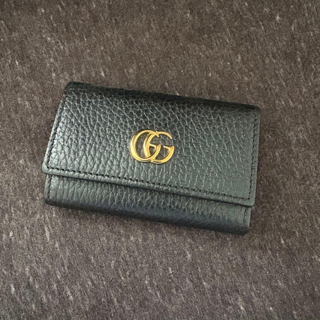 ボ*ュ様 GUCCI キーケース