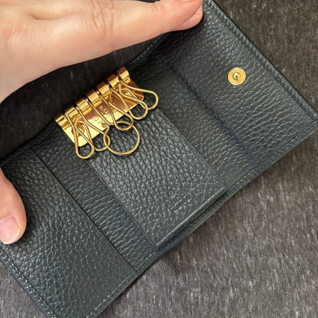 ボ*ュ様 GUCCI キーケース