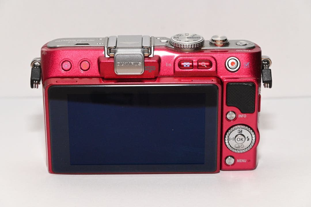 小型軽量！極美品！初心者おすすめ！OLIMPUS PEN E-PL3