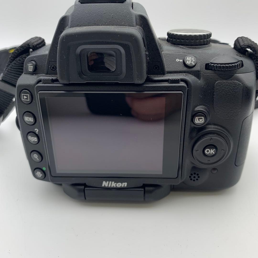 Nikon D5000 デジタル一眼レフカメラ