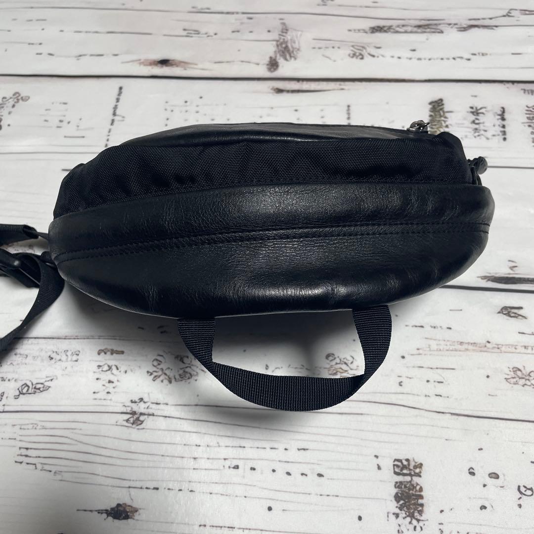 【本革】Supremeノースフェイス レザーバッグ　ボディバッグ　ポーチ　カバン