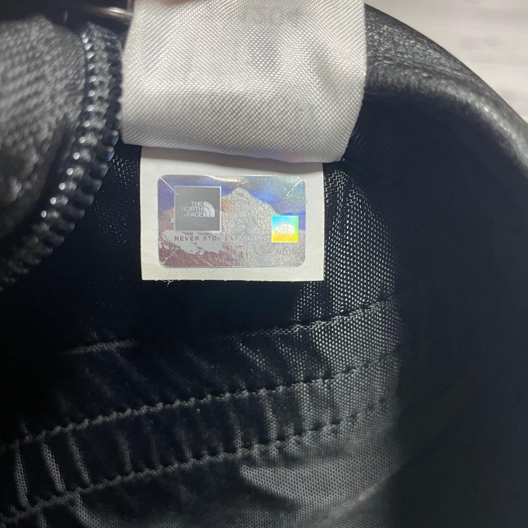 【本革】Supremeノースフェイス レザーバッグ　ボディバッグ　ポーチ　カバン