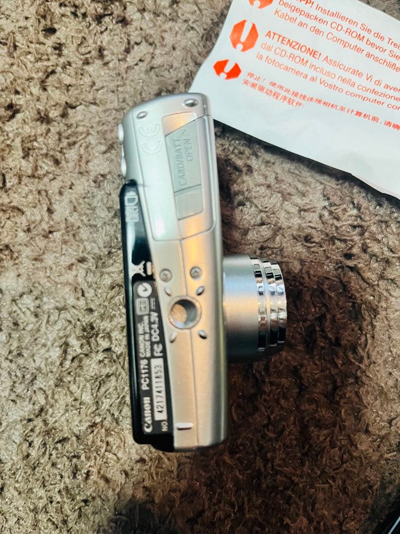 Canon デジタルカメラ　IXY DIGITAL 800 IS デジカメ