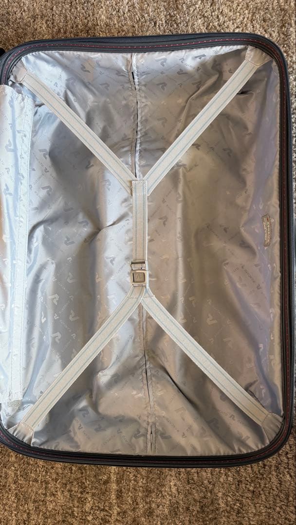 イタリア製RONCATOネイビー キャリーケース