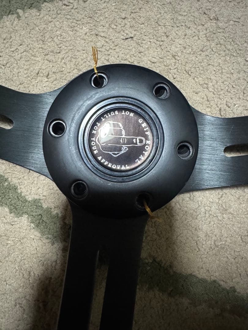 GRIP  350mm ディープコーン ステアリング