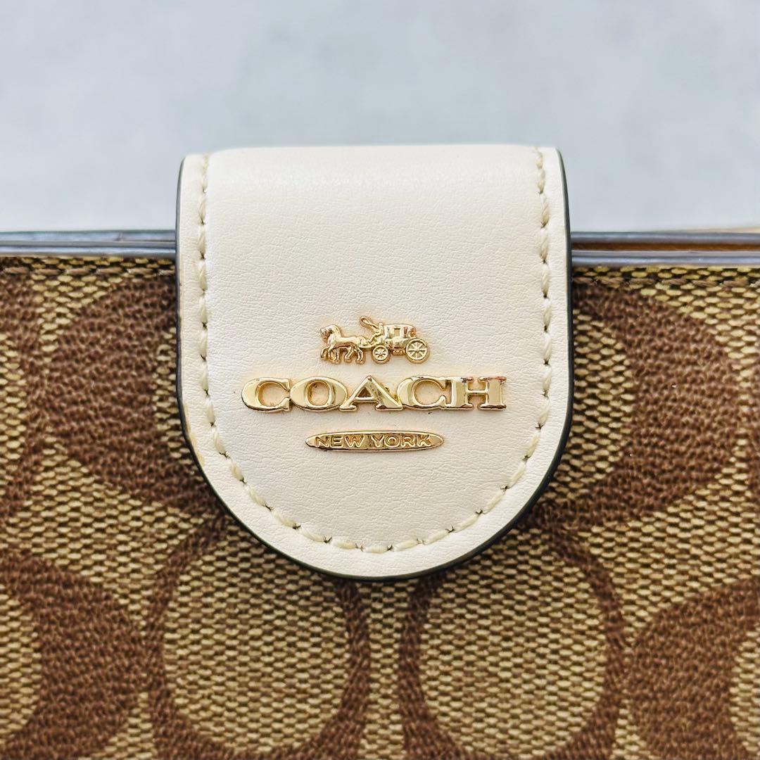 COACH シグネチャー ミディアム コーナー ジップ ウォレット カーキ×白