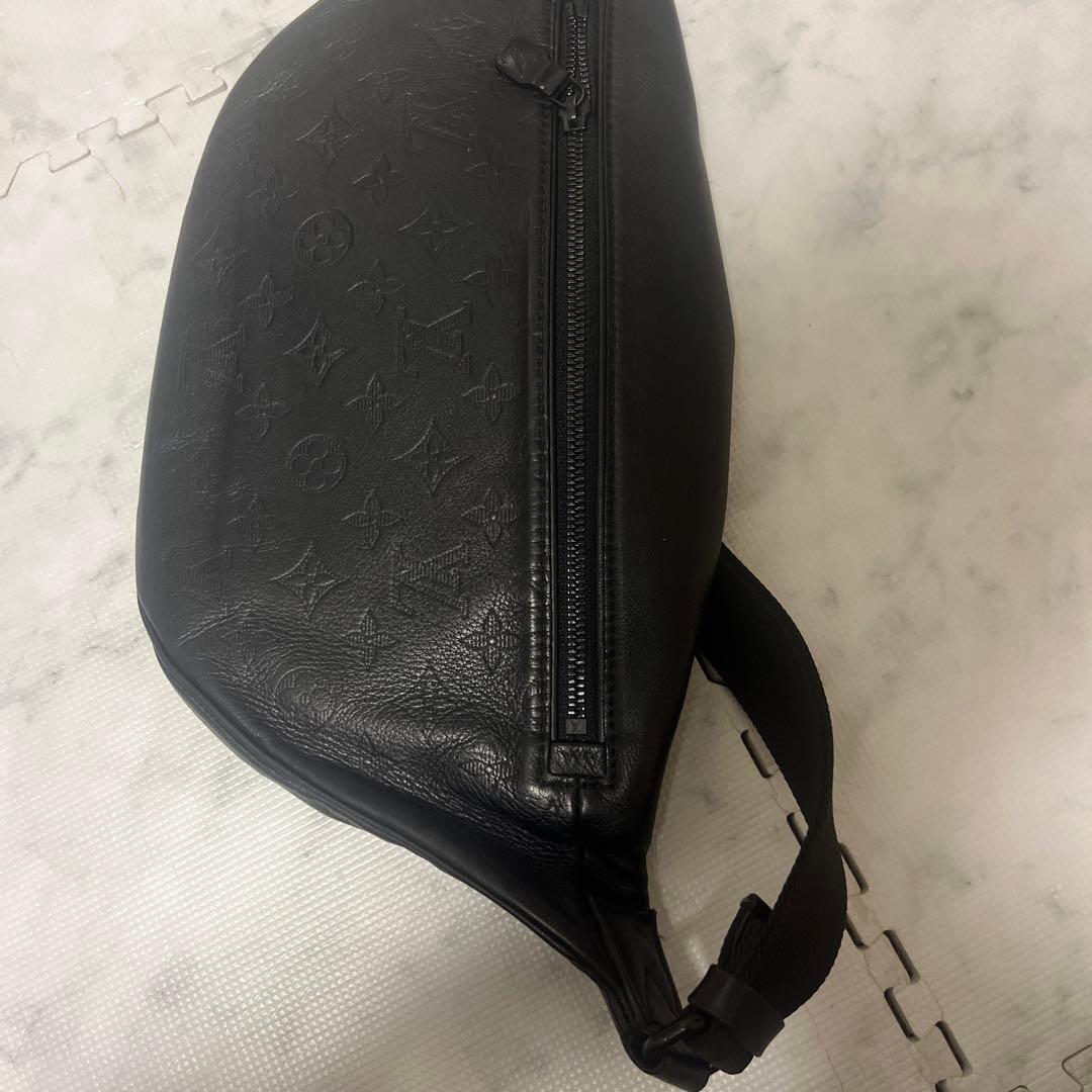 Louis Vuitton ブラック ボディバッグ