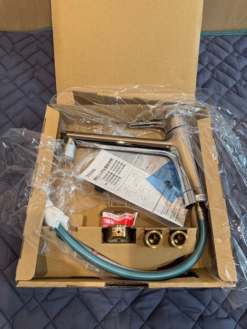 台付シングル混合水栓　TOTO TKS05303J