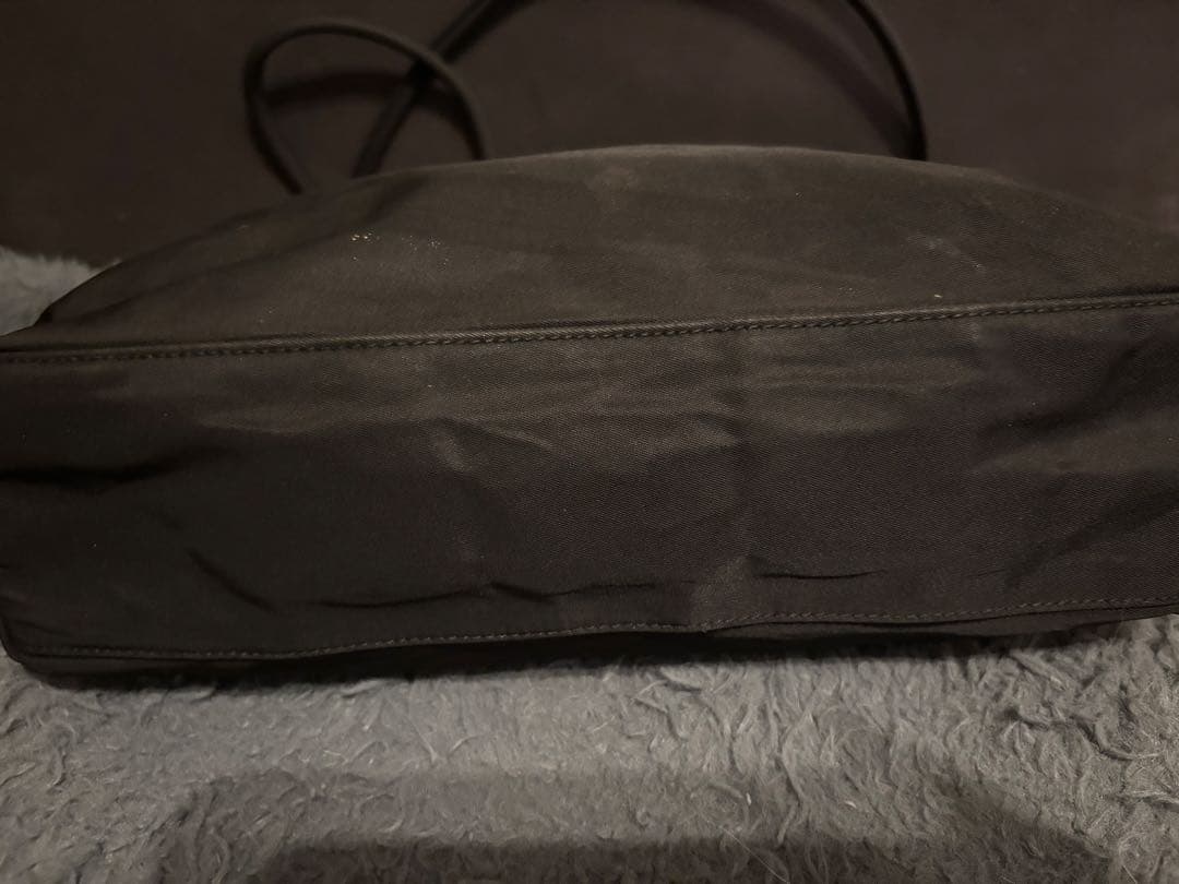 PRADA プラダ テスート 三角ロゴプレート ナイロン ショルダーバッグ