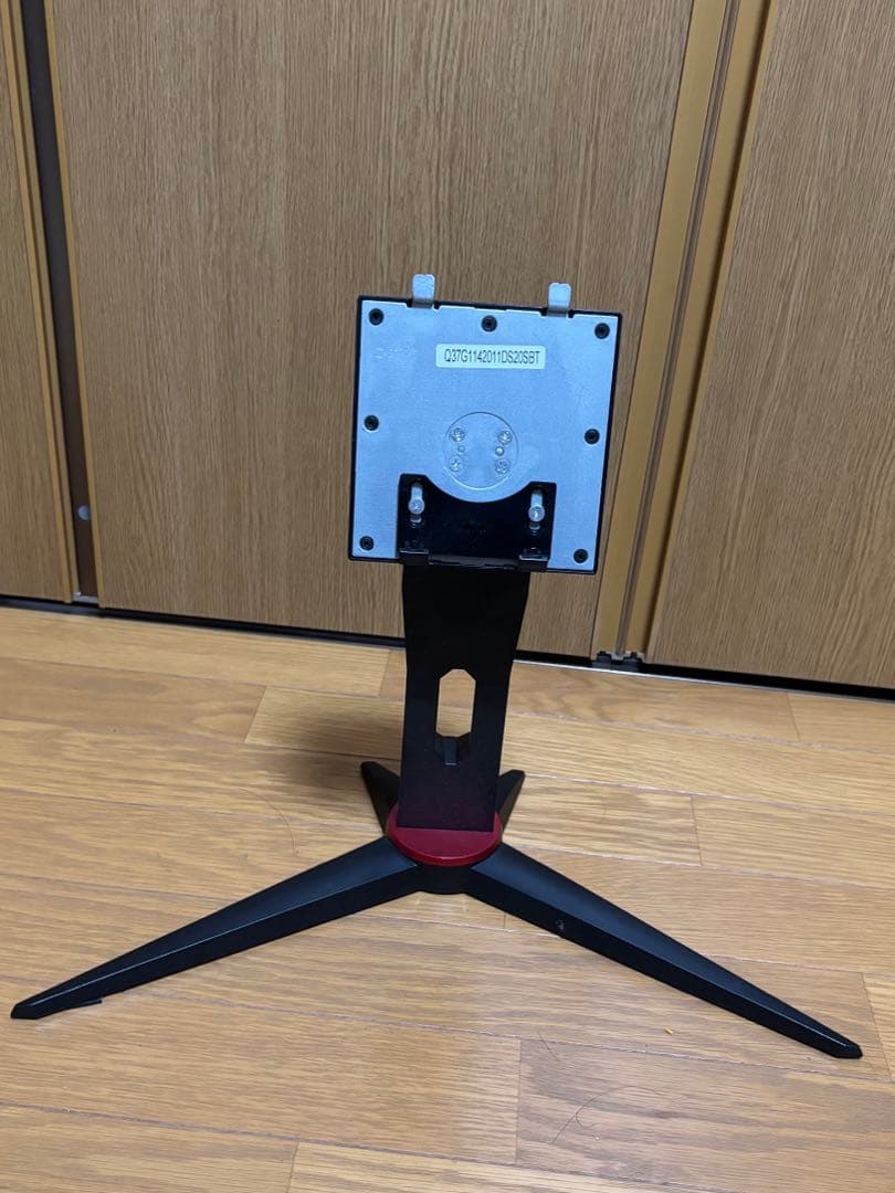 AOC 27インチ ブラック&レッド ゲーミングモニター 240Hz