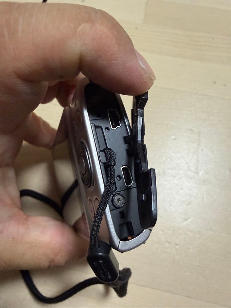 【美品】Canon IXY 640 シルバー