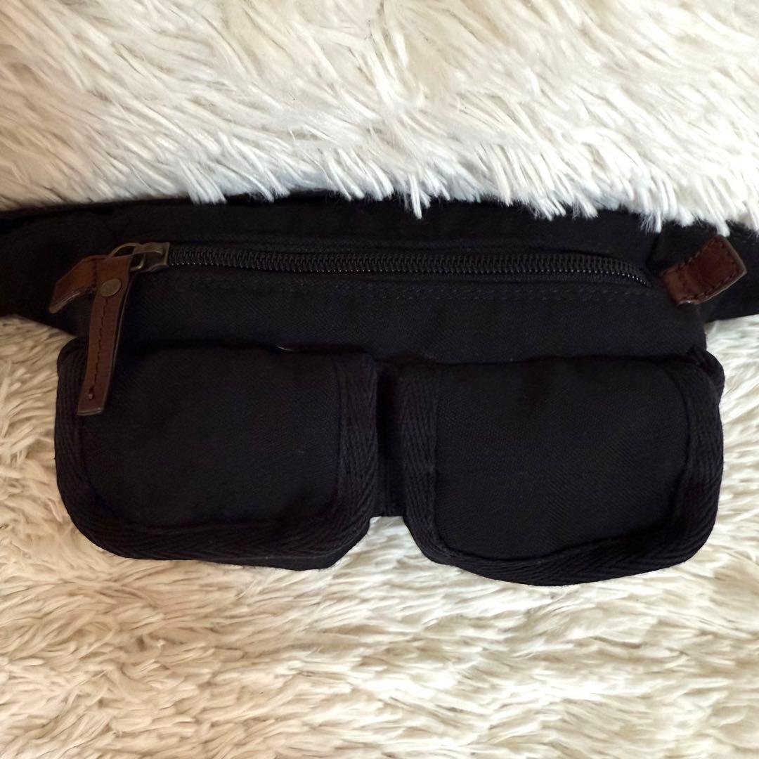 FENDI✨希少　ボディバッグ 黒　ウエストバッグ　ズッカ　マジックテープ　ミニ