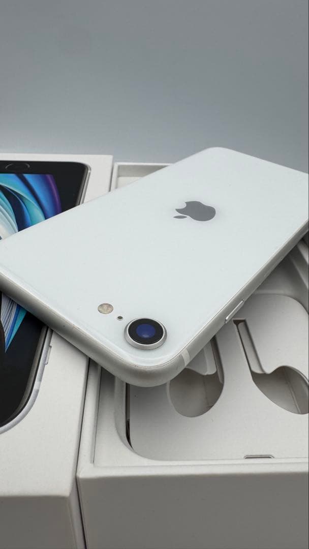 て*✿様 Apple iPhone SE (第2世代) ホワイト 本体