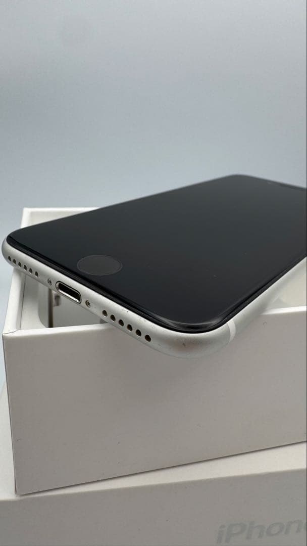 て*✿様 Apple iPhone SE (第2世代) ホワイト 本体