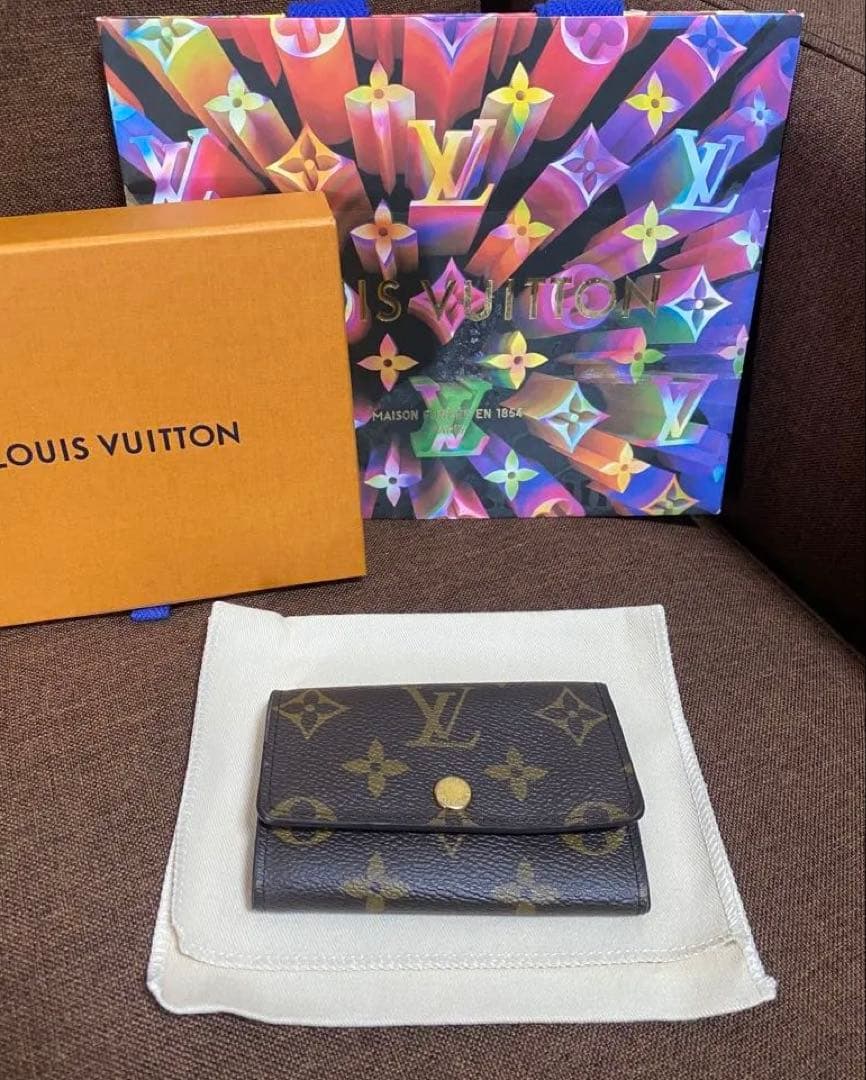 ルイヴィトン モノグラム キーケース ミュルティクレ6フューシャ