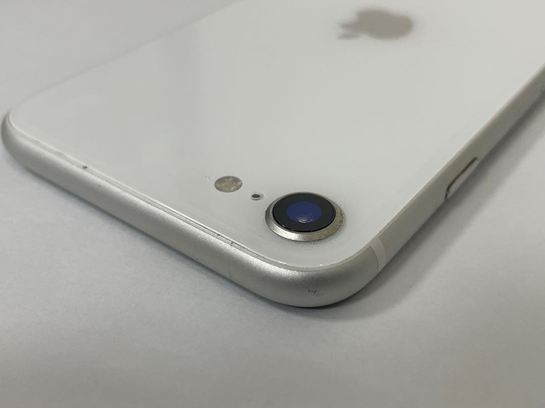 Apple iPhone SE（第二世代）64G 本体