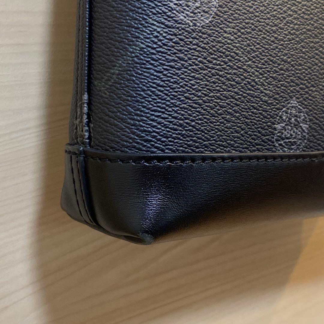 ベルルッティ ショルダーバッグ エスカパード シグネチャーキャンバス