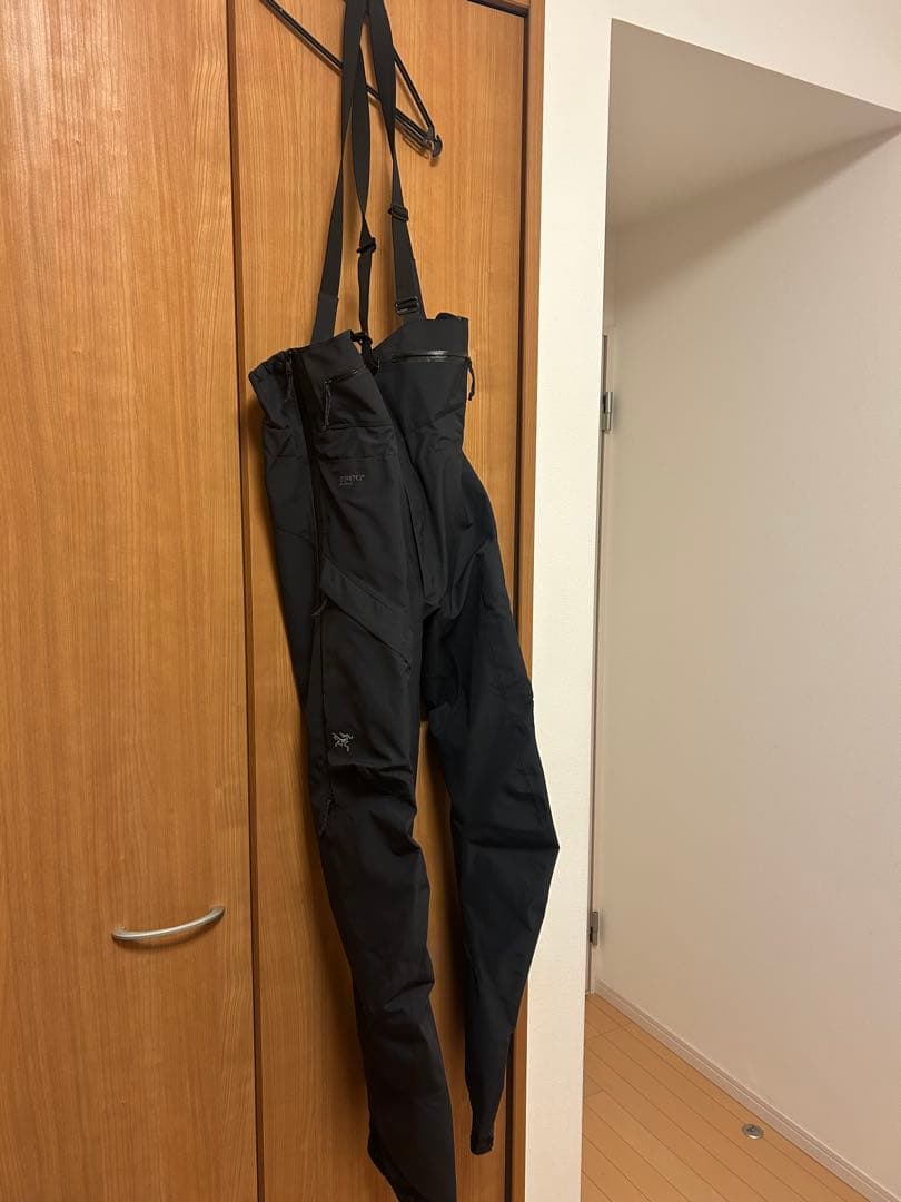 Arc'teryx GORE-TEX RUSHビブパンツS/Mサイズ