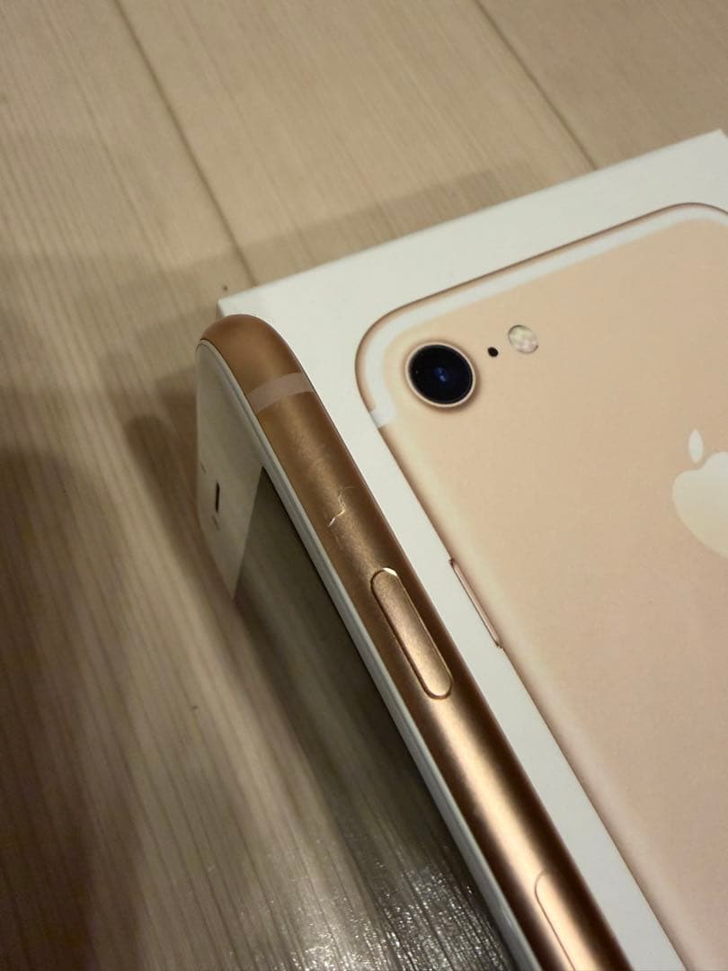 ⭐️美品⭐️iPhone8 ゴールド 64GB 送料込み