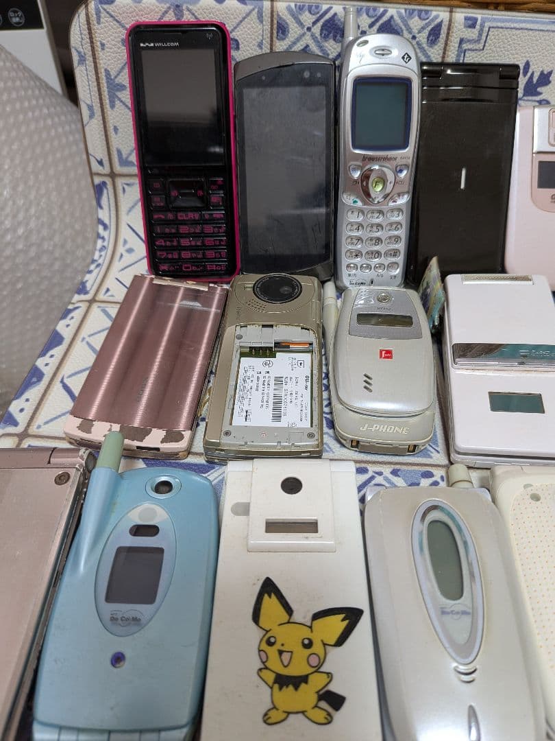 が*ら様 ガラケー 携帯電話 おまとめ 34台☆ 動作未確認 ジャンク