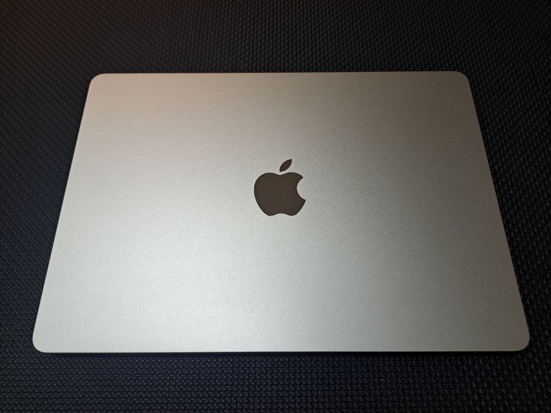 MacBook Air M2　スターライト メモリ16GB/SSD512GB