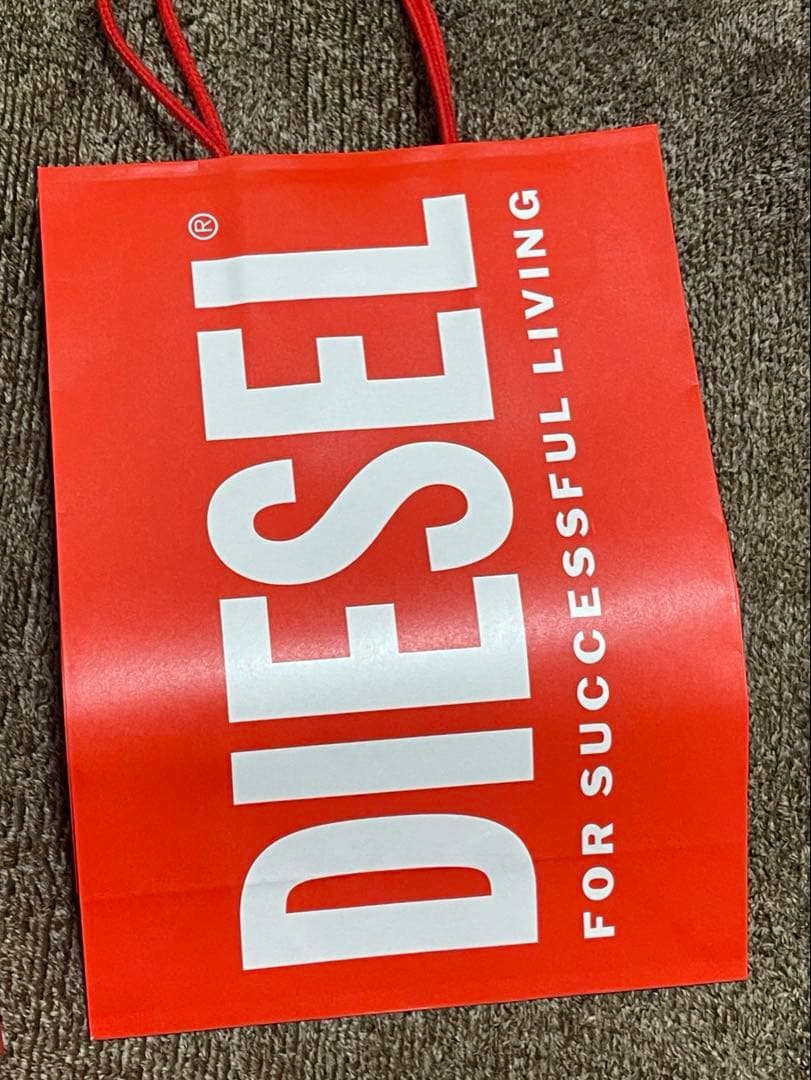 新品未使用 DIESEL ピアス ゴールド Dx1417 片耳 フープピアス