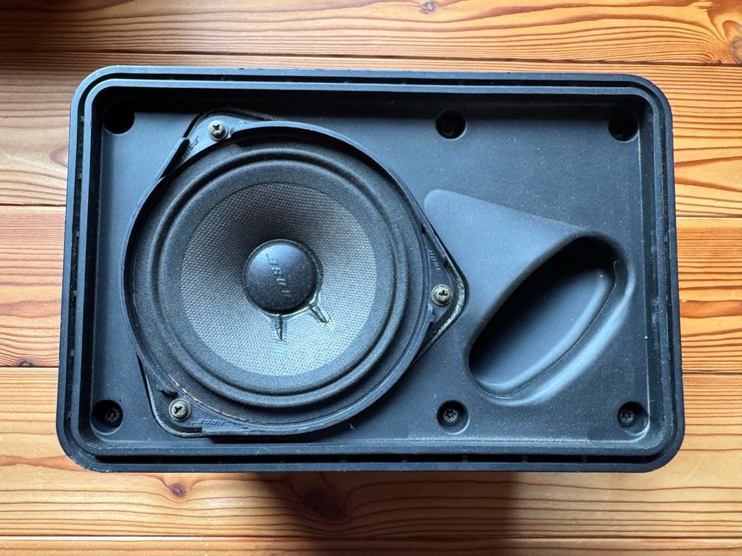 スピーカー・ウーファー BOSE 111AD