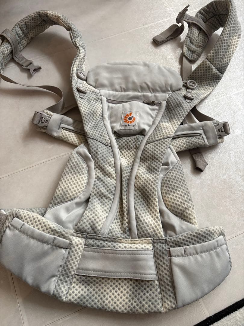 エルゴベビー　メッシュ抱っこ紐 オムニブリーズ