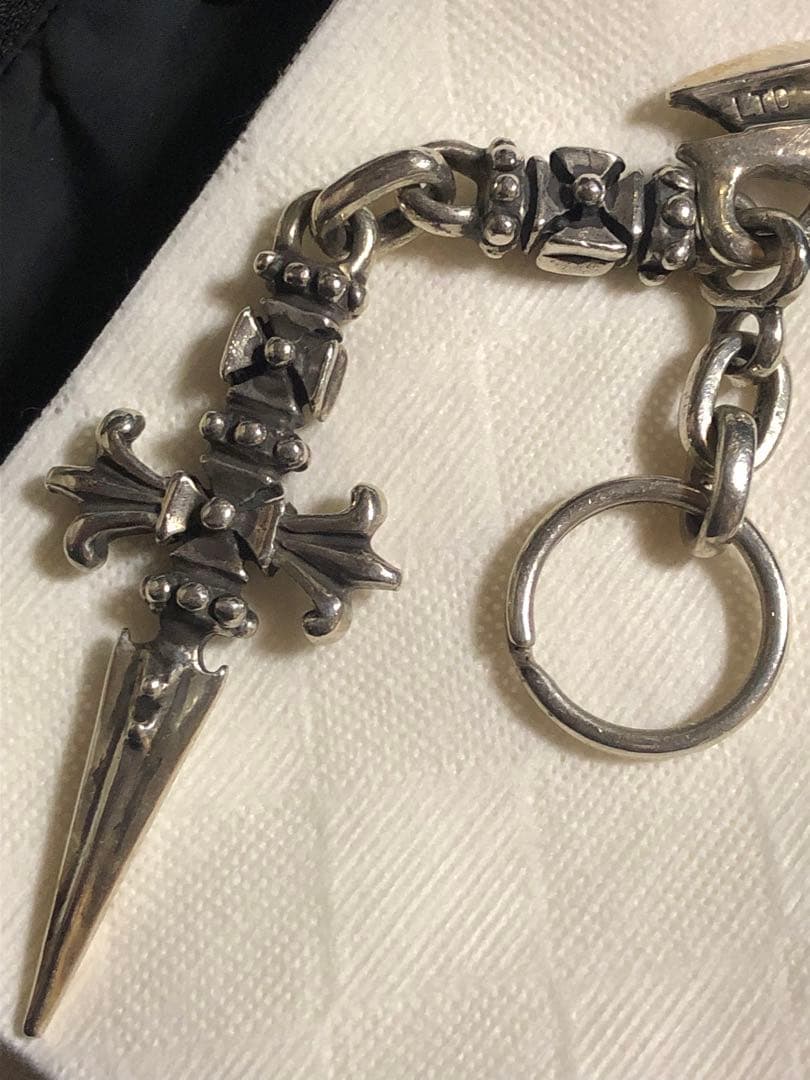 トラヴィスワーカー クロス ダガー キーチェーン travis walker