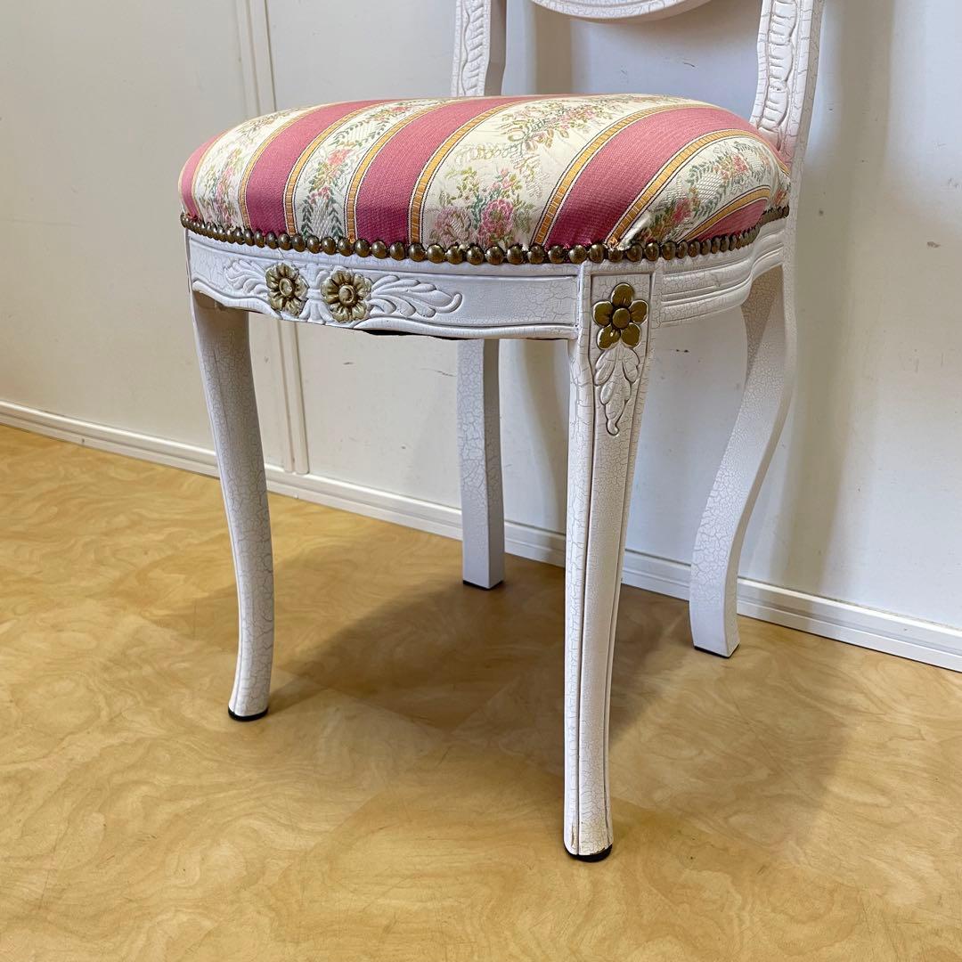 アンティーク調 チェア ロココ調 彫刻 鋲 白家具 椅子 イス 姫系 イタリア